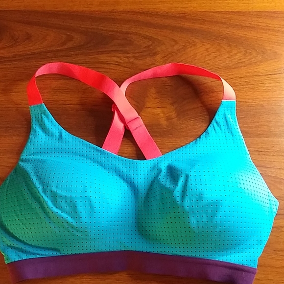 VSX Sport Bra 34D - Picture 4 of 4